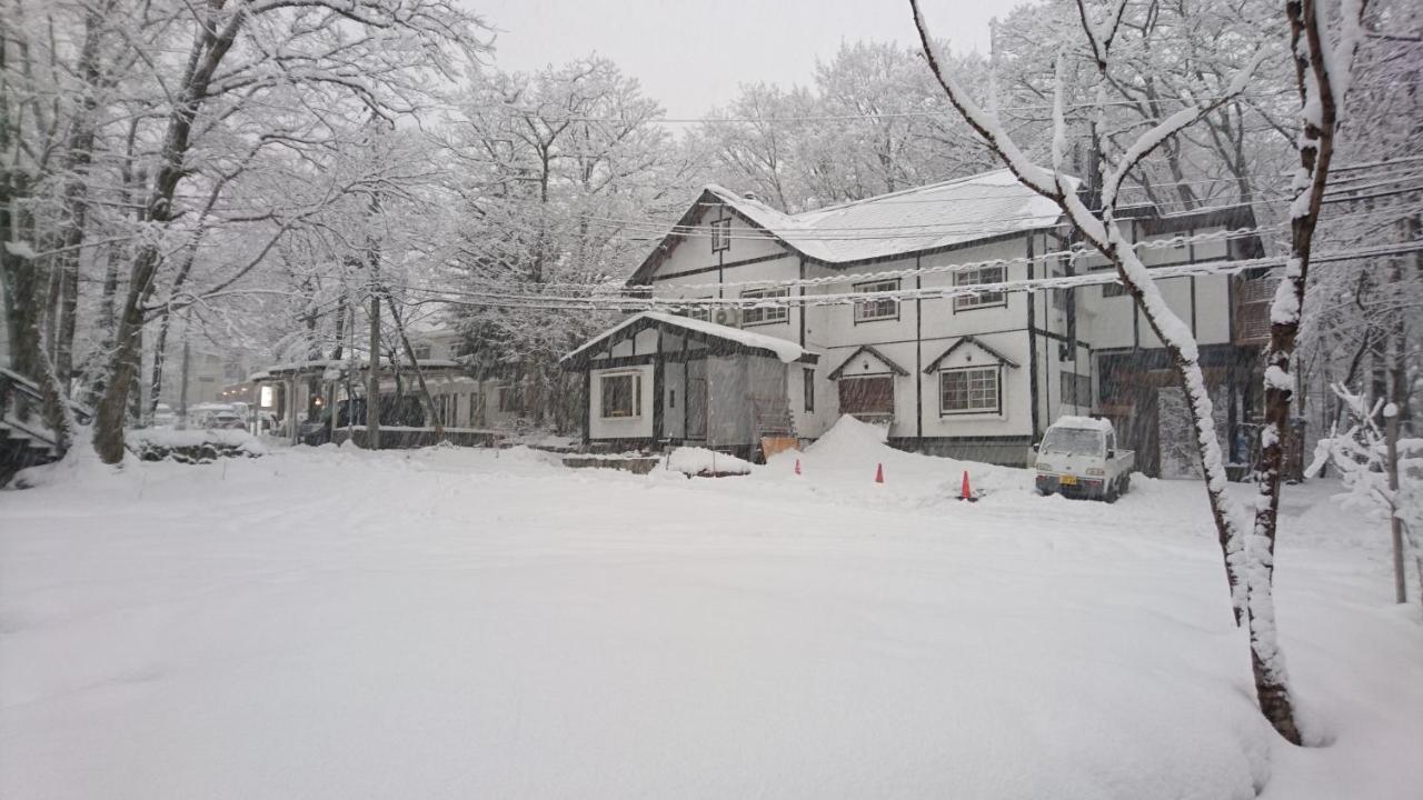 Hakuba Matata Lodge Exterior photo